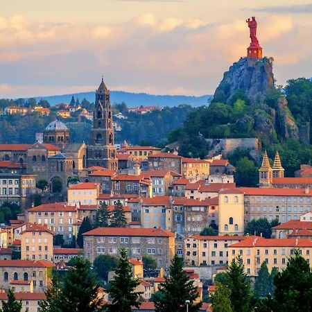 Le Lagon Bleu - Appt Wifi Parking Balcon Le Puy-en-Velay Bagian luar foto