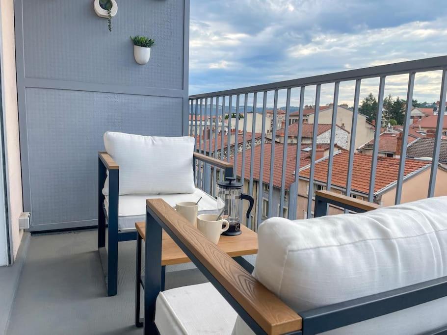 Le Lagon Bleu - Appt Wifi Parking Balcon Le Puy-en-Velay Bagian luar foto
